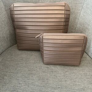 Parallelle Large Traveler in Rose Gold